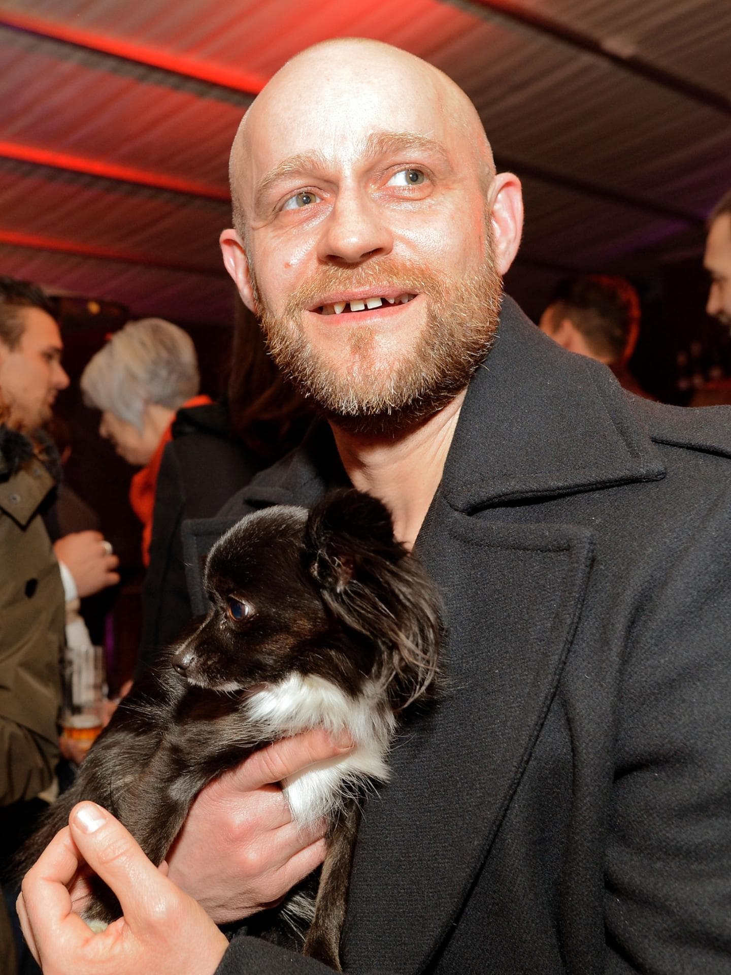 Jürgen Vogel und Hund