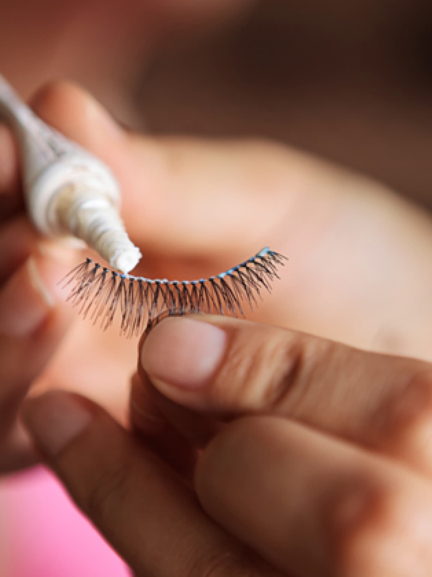 Wimpernverlngerung: So klebt ihr Wimpern richtig an!