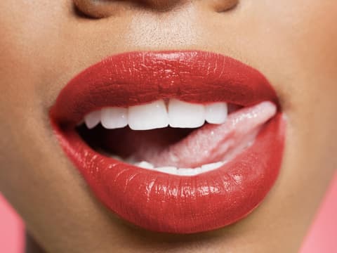 Warum ist Deepthroat so beliebt und wie klappt es? Weiblicher Mund