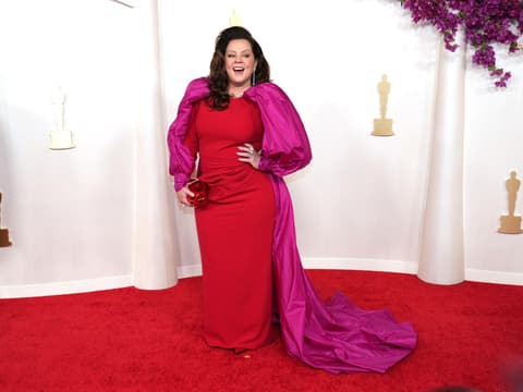 Oscars 2024: Die 3 schönsten Kleider der ü50-Stars Melissa McCarthy bei den Oscars 2024