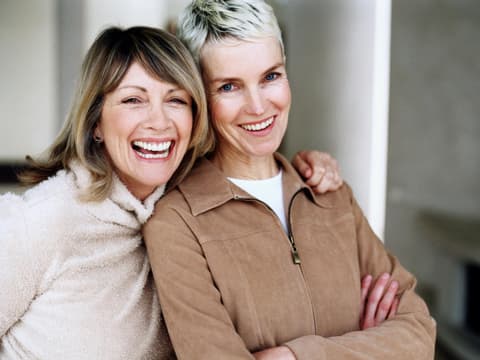 Lachende Frauen