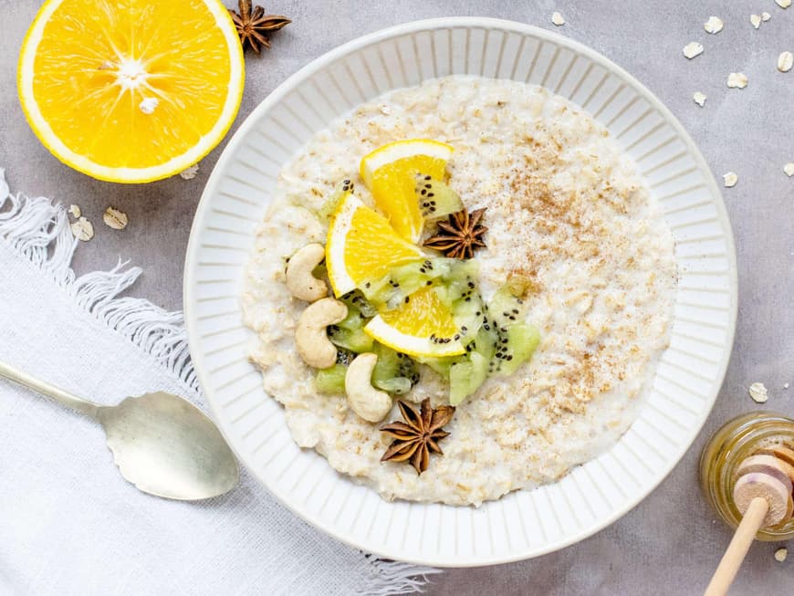 Porrdige mit Obst und Nüssen