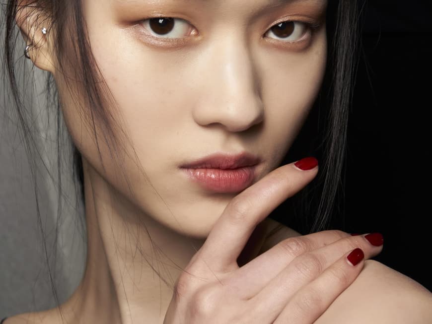 roter Nagellack