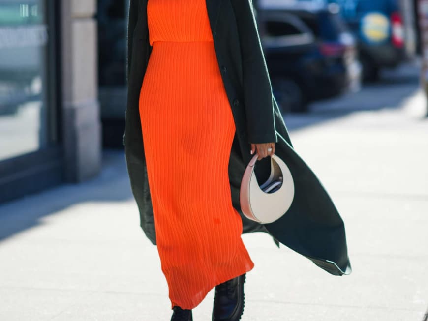 Kleid Frau orange Herbst