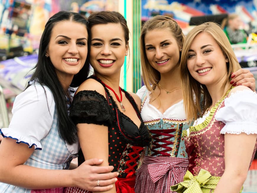 Frauen auf Oktoberfest