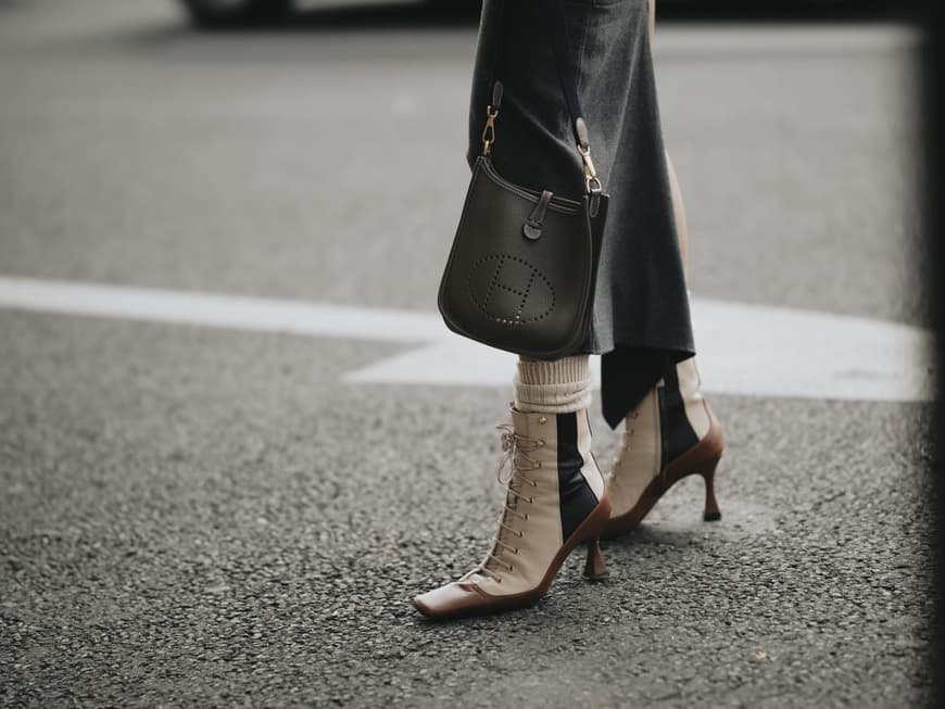 Streetstyle mit Schnürstiefeln