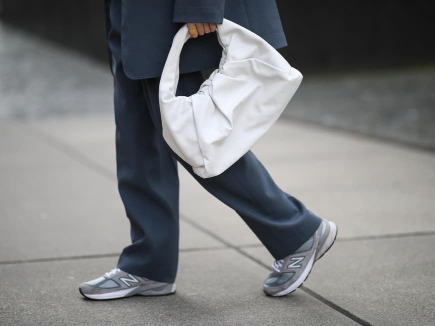Sneaker Grau
