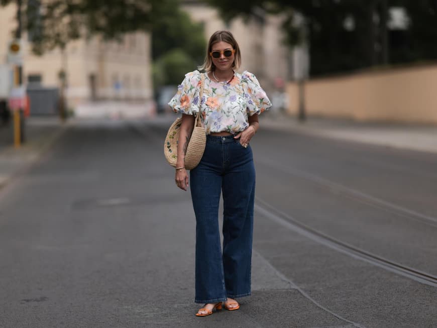 Streetstyle: Sandale mit Blockabsatz