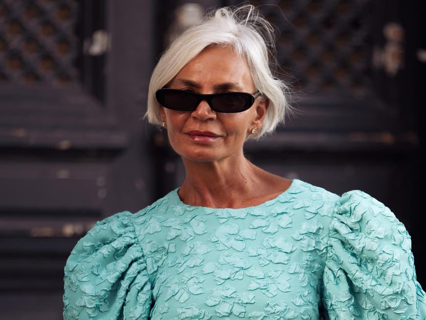 Grece Ghanem Copenhagen Fashion Week im mintgrünen Kleid mit auffälligen Ärmeln