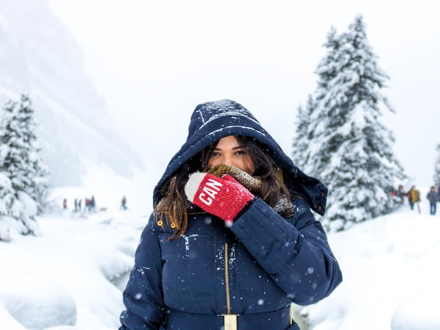 Frau im Schnee