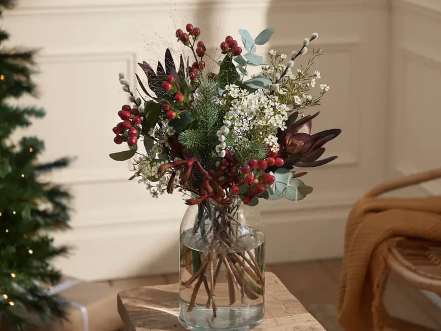 Weihnachtlicher Blumenstrauß