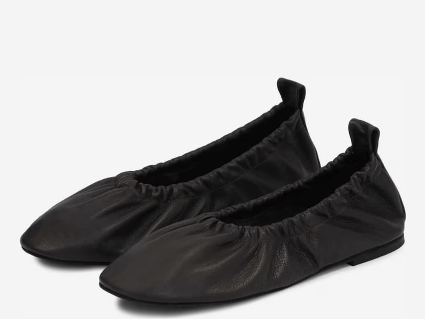 Slouchy Ballerinas in Schwarz