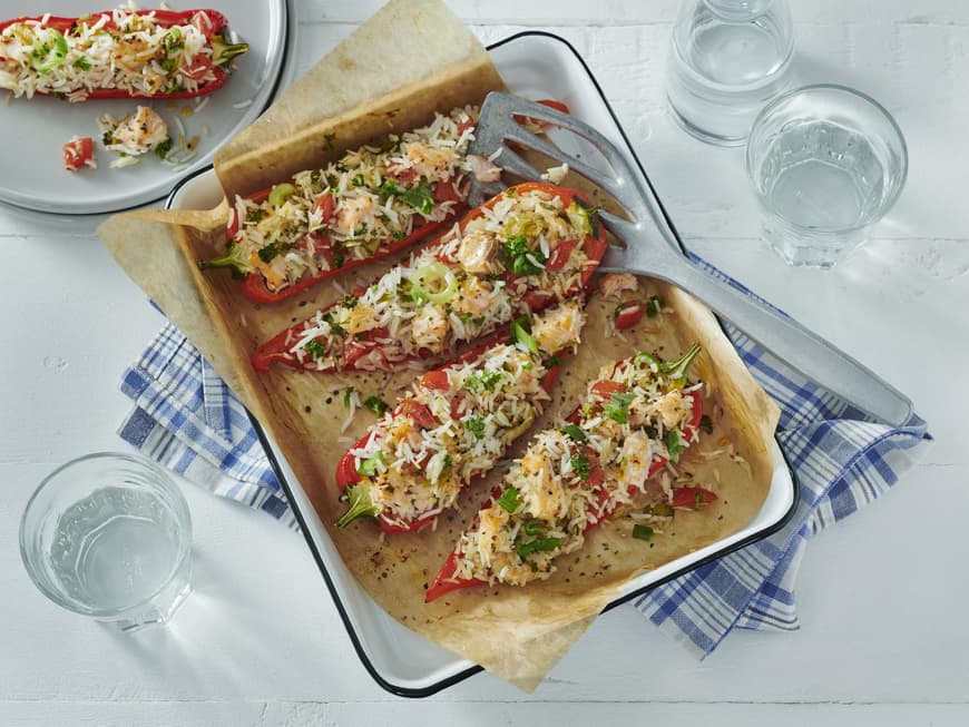 Gefüllte Spitzpaprika mit Lachs