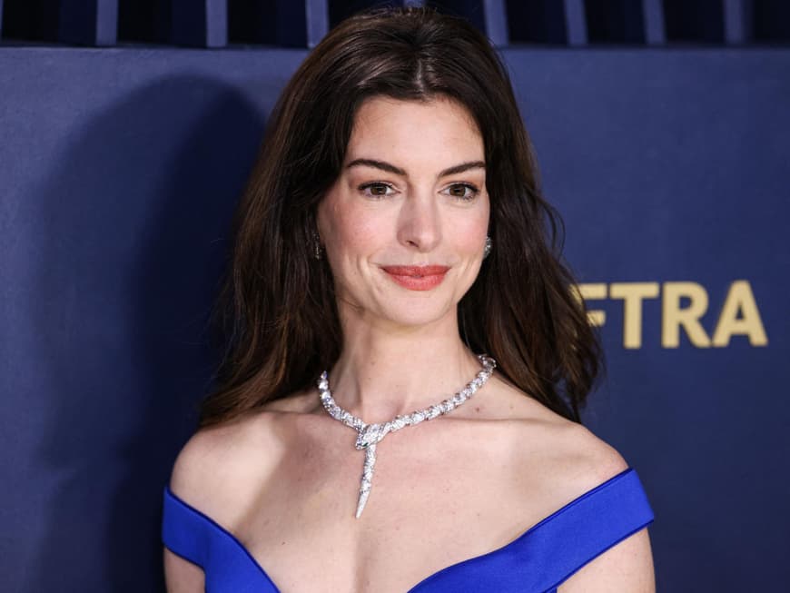 Anne Hathaway