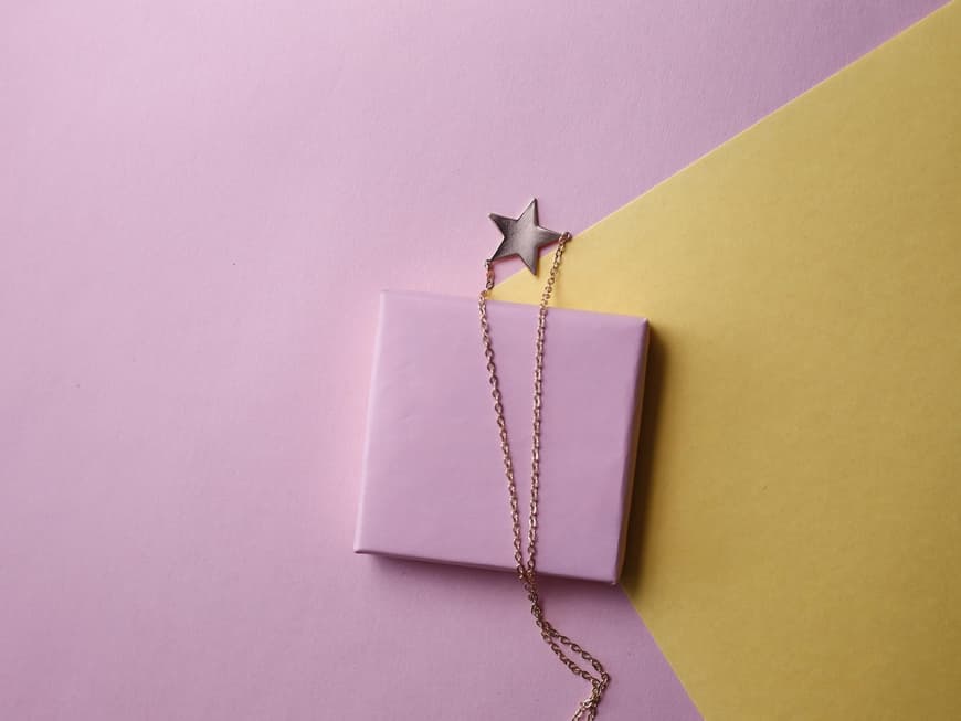 Eine Sternzeichen Kette ist das Must-have für alle Astro-Fans. Kette mit Stern