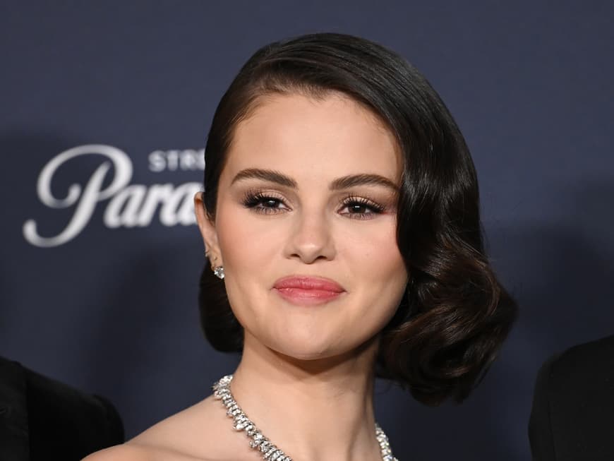Selena Gomez im Snow White Bob