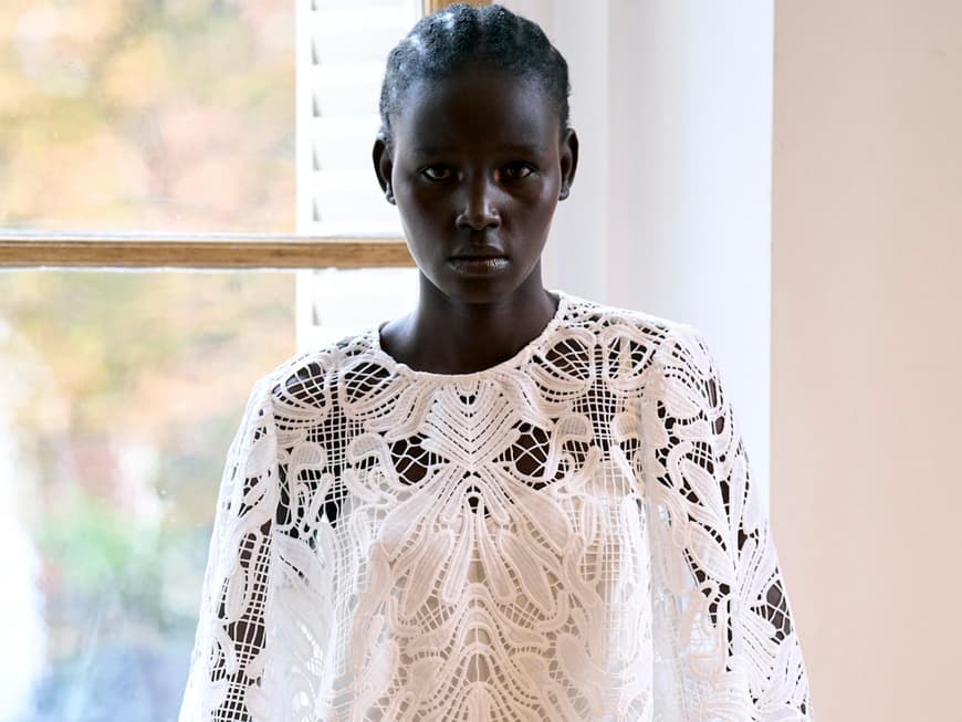 Spitzenbluse bei Designer Ungaro
