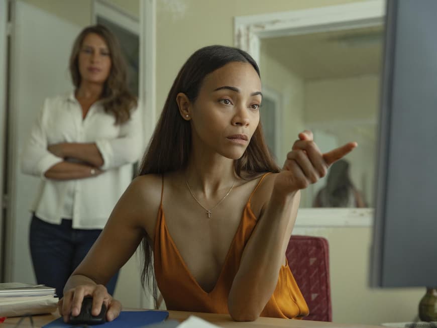Zoe Saldana ist für ihre Nebenrolle in Emilia Perez für die Oscars nominiert. Zoe Saldana im Film Emilia Perez.