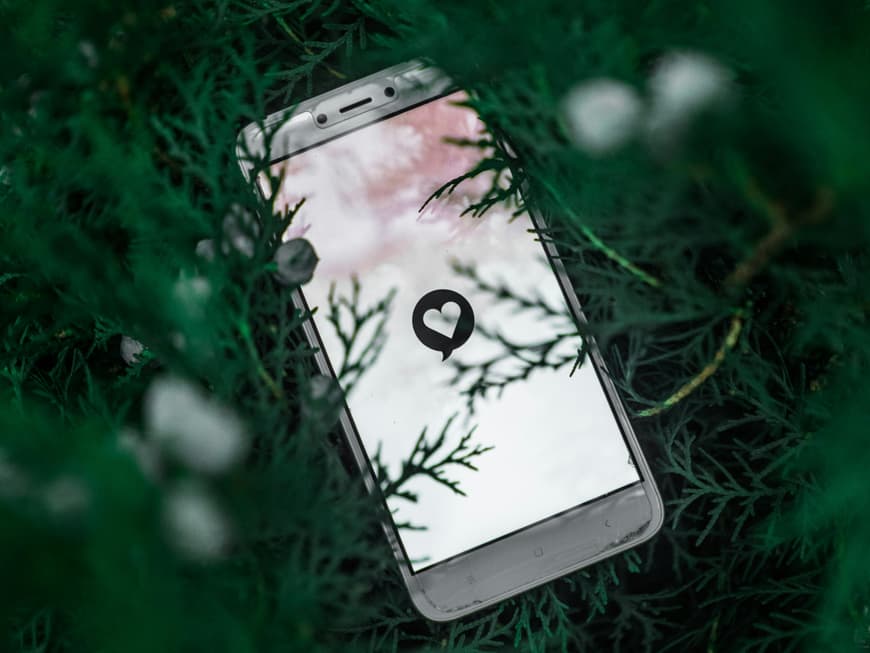 Handy mit Dating-App