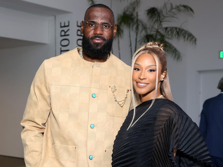 LeBron James mit Ehefrau Savannah James
