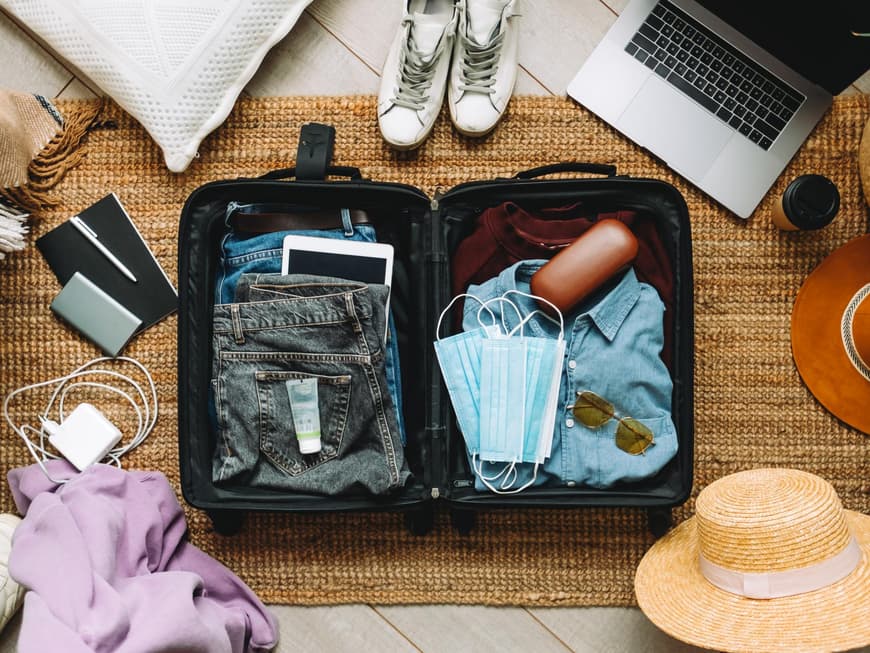 Ein gepackter Koffer
