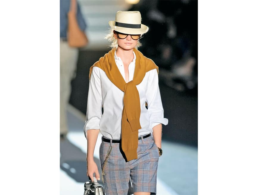 dsquared2_0.jpg