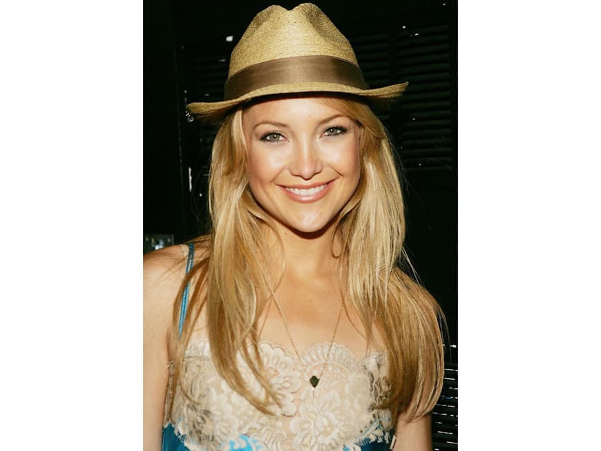 Kate Hudson mit Strohhut