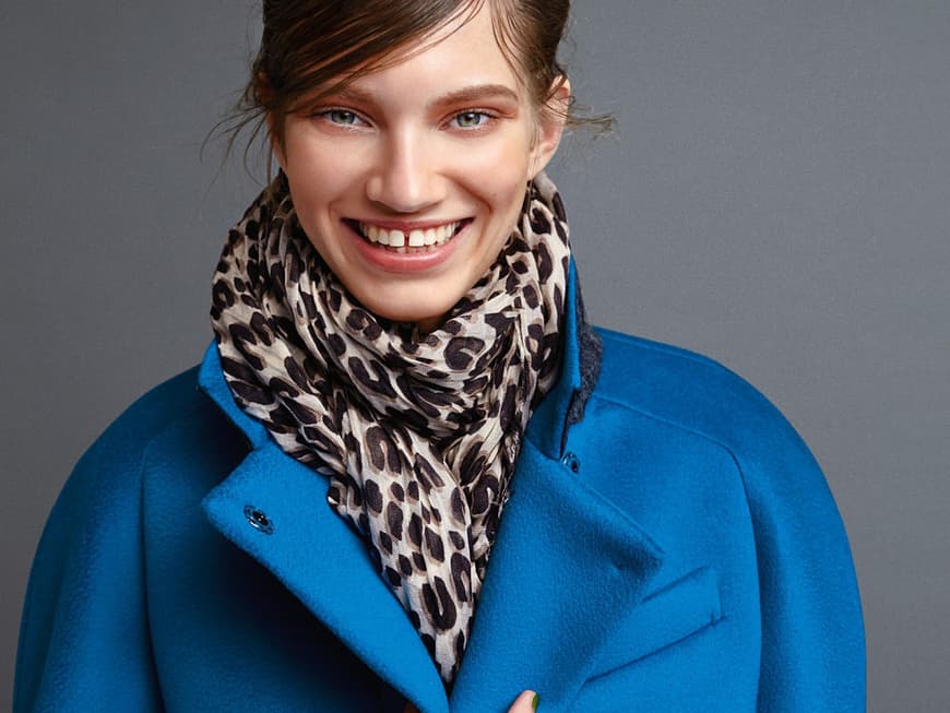 Leuchtend blaue Jacke von Sportmax Leuchtend blaue Jacke von Sportmax