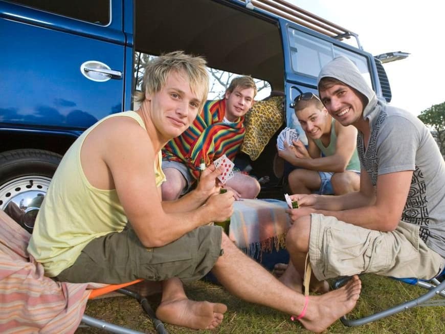 Festivalwochenende Freunde auf einem Festival