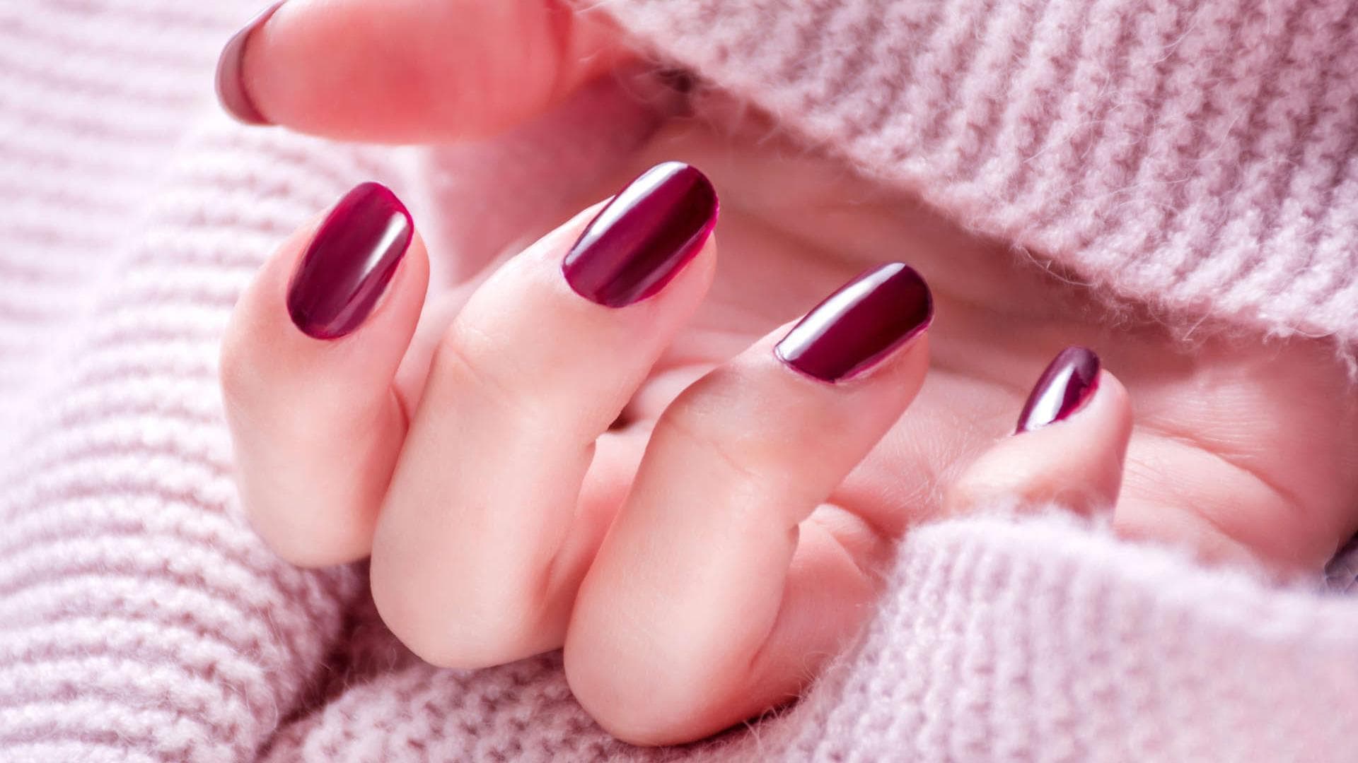 Nagellack-Trend 2021: 3 rote Nagellacke, die wir im Herbst lieben