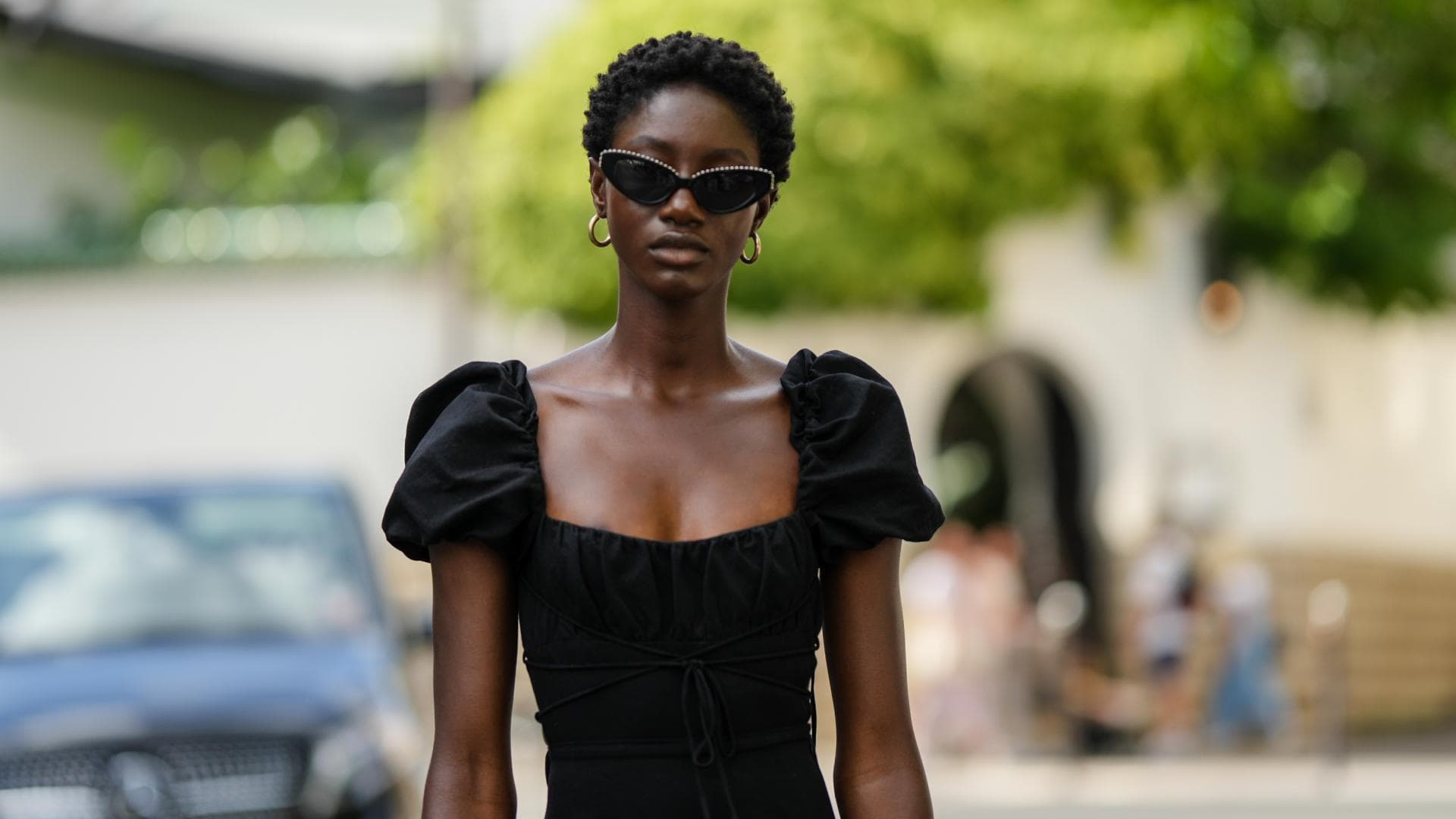 schwarzes shirt kombinieren