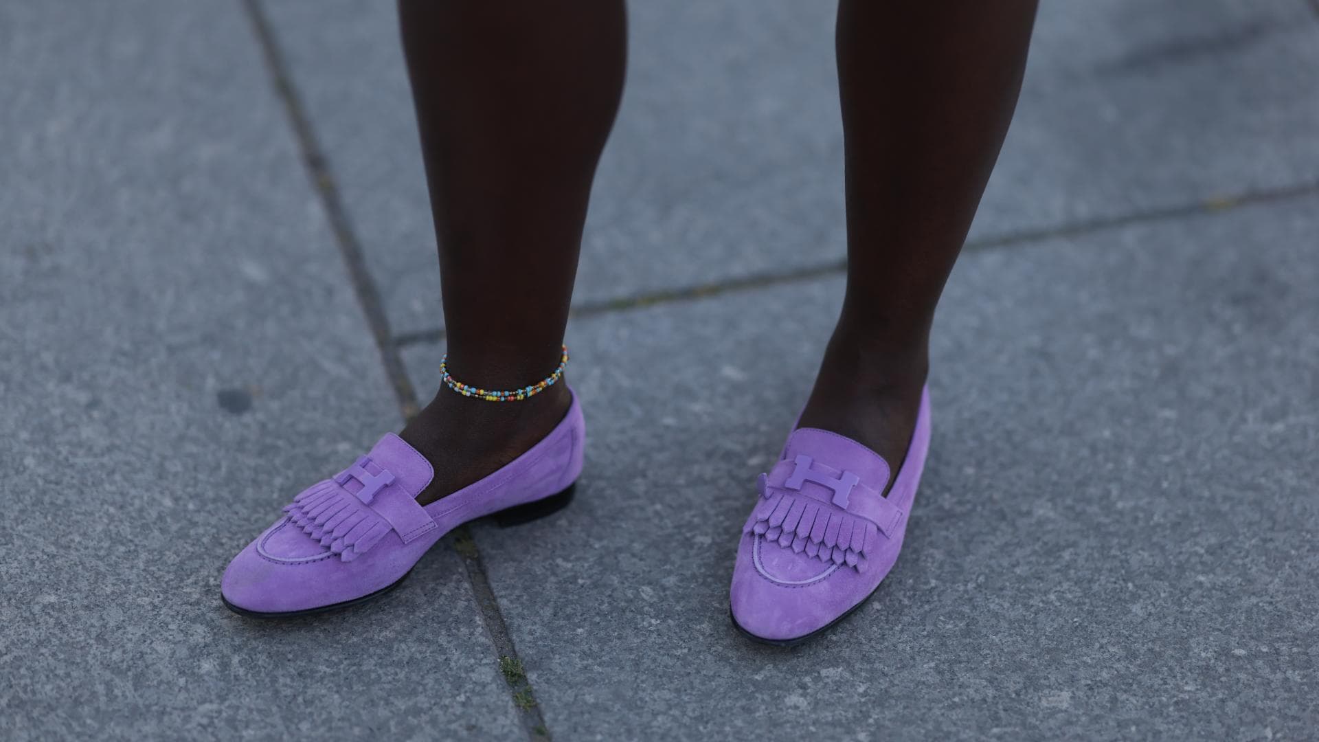SommerTrends 2023 Diese Loafer sind perfekt für Frauen ab 50, die ihre Füße bedecken möchten