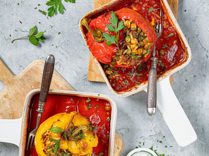 Gefüllte Paprikaschoten mit Reis und Hackfleisch